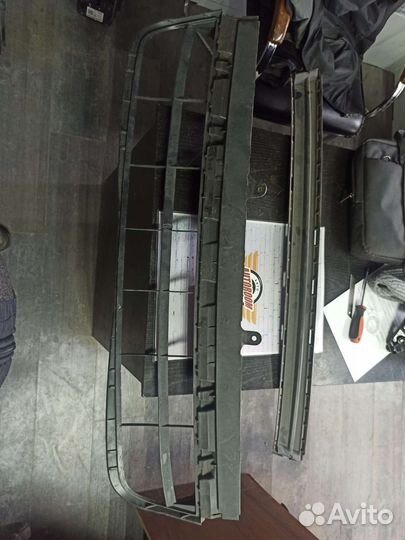 Решетка в бампер передний Lexus RX3 2012-2015