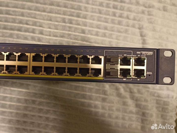Коммутатор 24POE + 4 lan netgear
