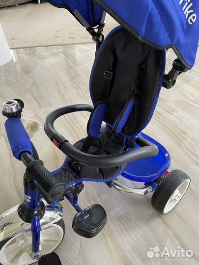 Трехколесный велосипед с родительской ручкой