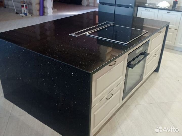 Столешница из гранита Парадизо маркино