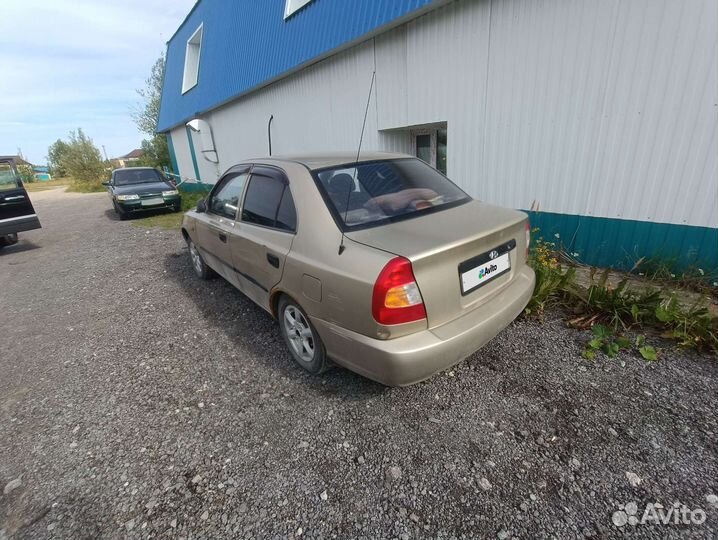 Hyundai Accent, 2005