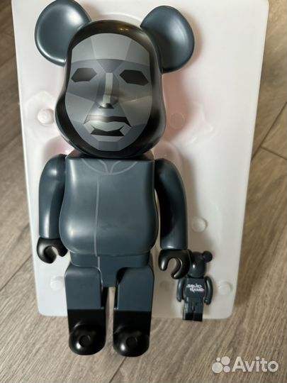 Bearbrick Squid Game Frontman 400% + 100%