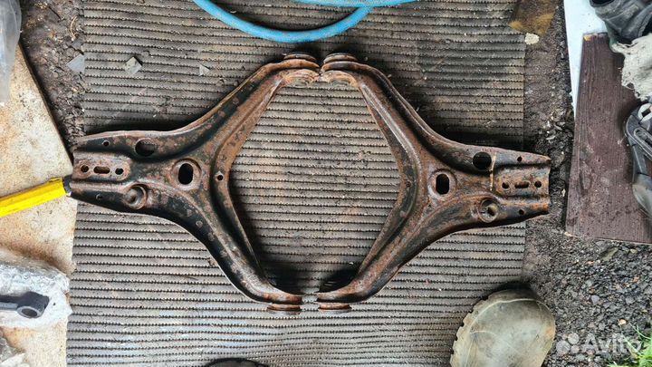 Рычаги передние Ауди 80 б3