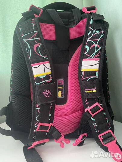 Школьный ранец Hummingbird T109 (разумный торг)