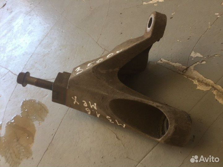 Кронштейн двигателя левый Mazda 3 BK Z6 2006