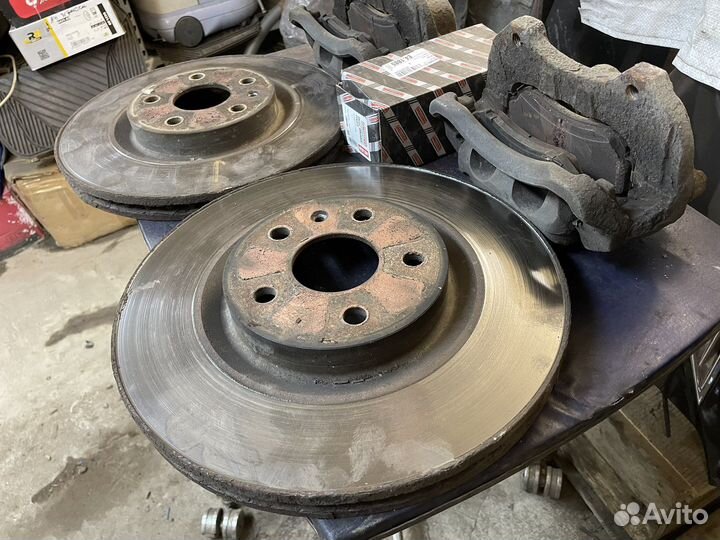 Тормозные диски, колодки, суппорта Cadillac CTS 2