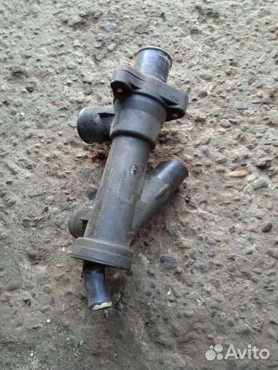 Корпус термостата Mazda Tribute