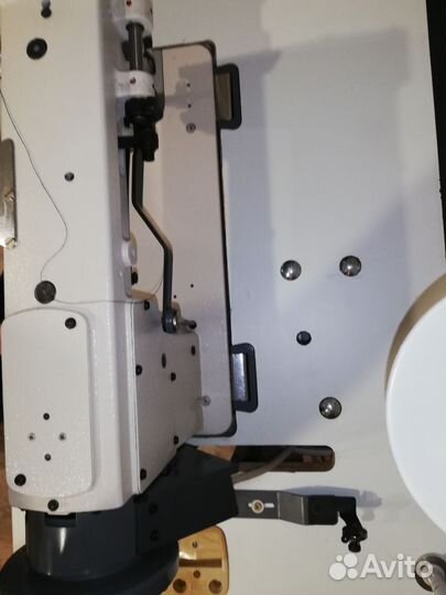 Швейная машинка с тройным продвижением материала