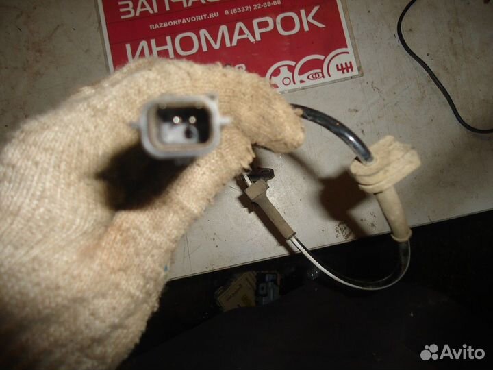 Датчик ABS (Ford Fiesta)