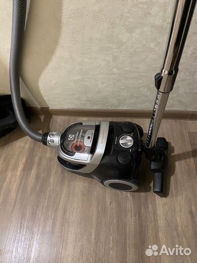 Пылесос electrolux