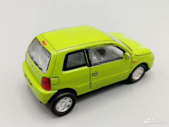 Модель Volkswagen lupo инерционная Kinsmart 1:56