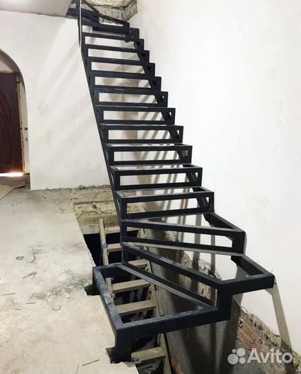Металлическая лестница