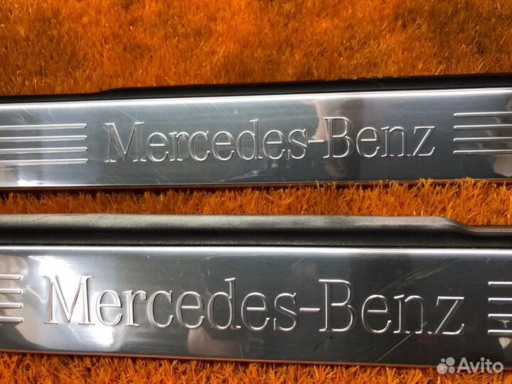 Накладка на порог салона Mercedes-Benz S-Class