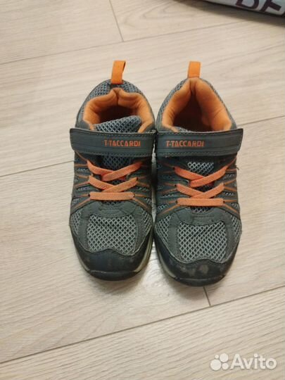 Кроссовки детские