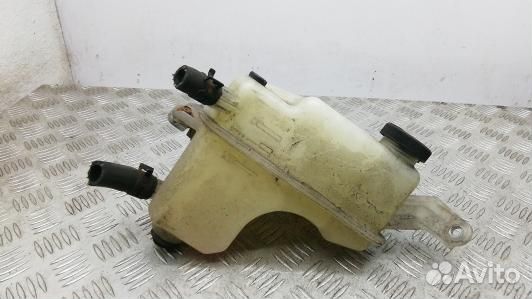 Бачок расширительный toyota auris E150 (9LV04NP01)