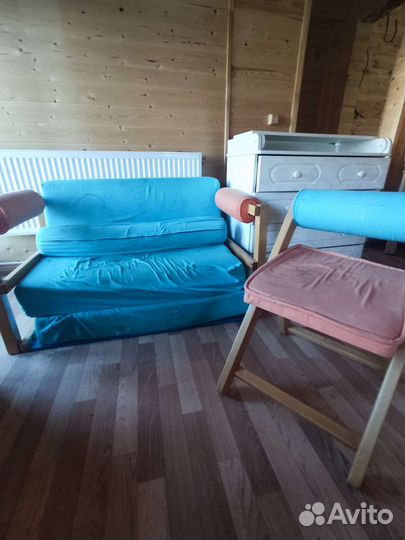 Диван детский с двумя стульчиками