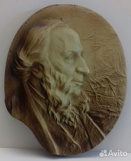 Плакетка-барельеф