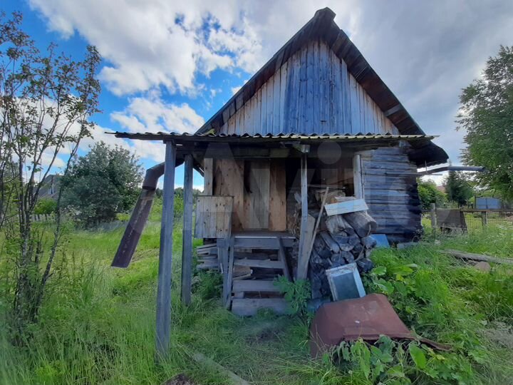 Дача 20 м² на участке 6 сот.