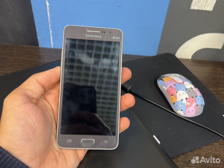 Телефон Samsung grand prime
