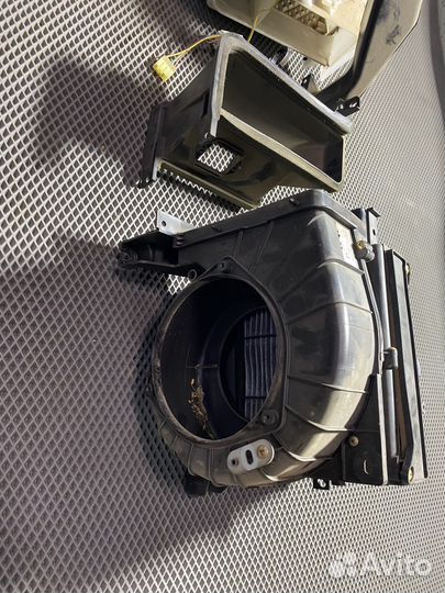 Корпус печки Mitsubishi lancer 9