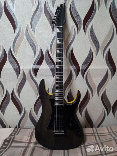 Электрогитара мастеровая (почти Ibanez)