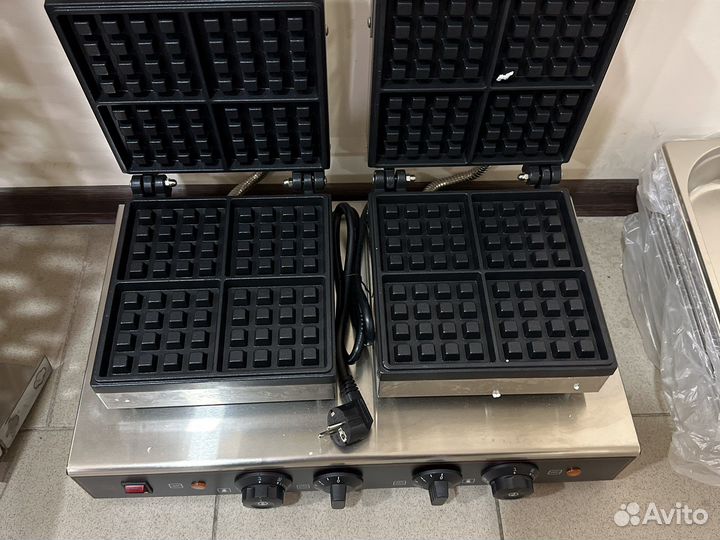 Вафельница для объемных бельгийских вафель