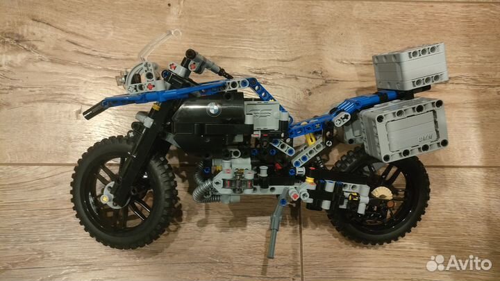 Lego Technic Приключения на BMW R 1200 GS 42063