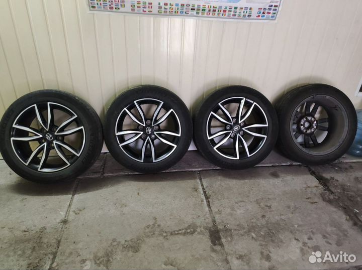 Диск литой Toyota camry v50/55 R17