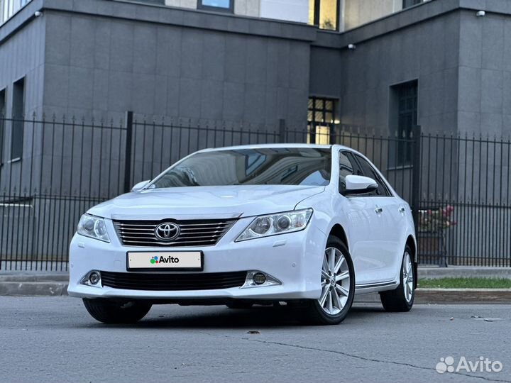 Toyota Camry 2.5 AT, 2013, 266 700 км