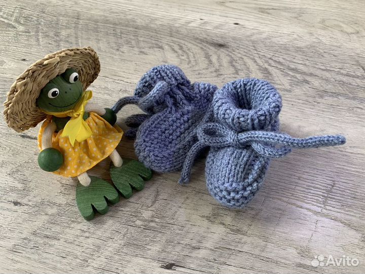 Вязаный детский комбинезон ручной работы