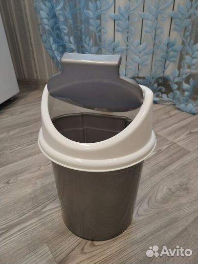 Мусорное ведро