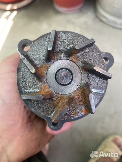 Таврия помпа