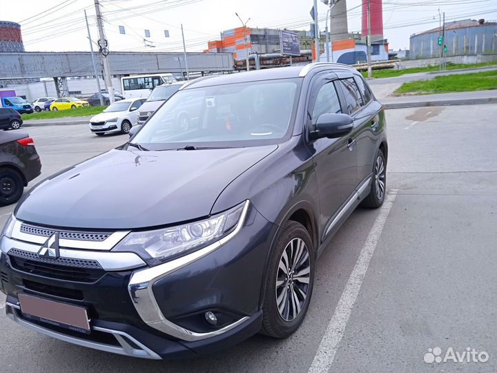 Mitsubishi Outlander 2.0 CVT, 2021, 67 000 км