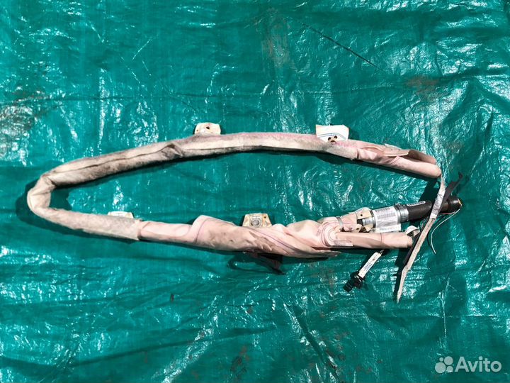 Шторка правая боковая Jeep Grand Cherokee 4 wk2