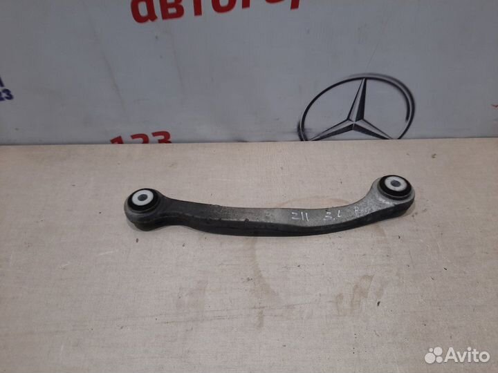 Рычаг подвески верхний задний левый Mercedes E350