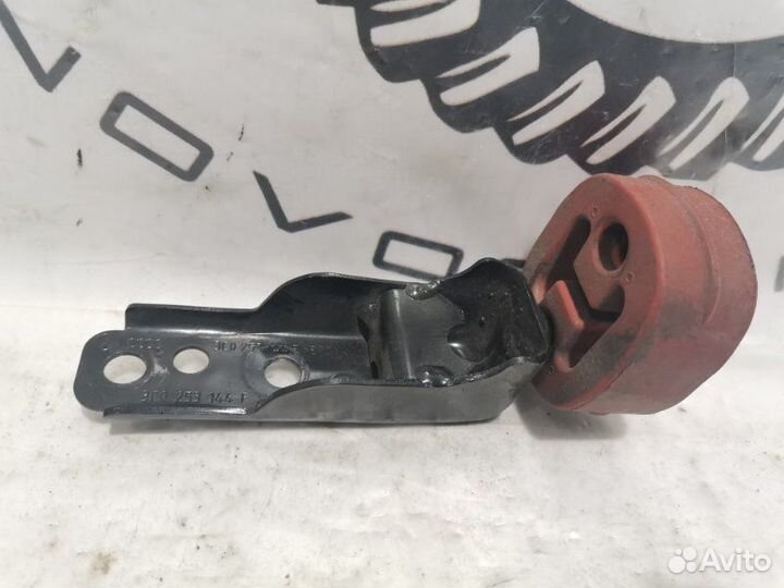 Крепление глушителя Volkswagen Passat B6 2005-2010