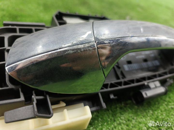 Ручка двери задняя левая Mercedes-Benz E-Class