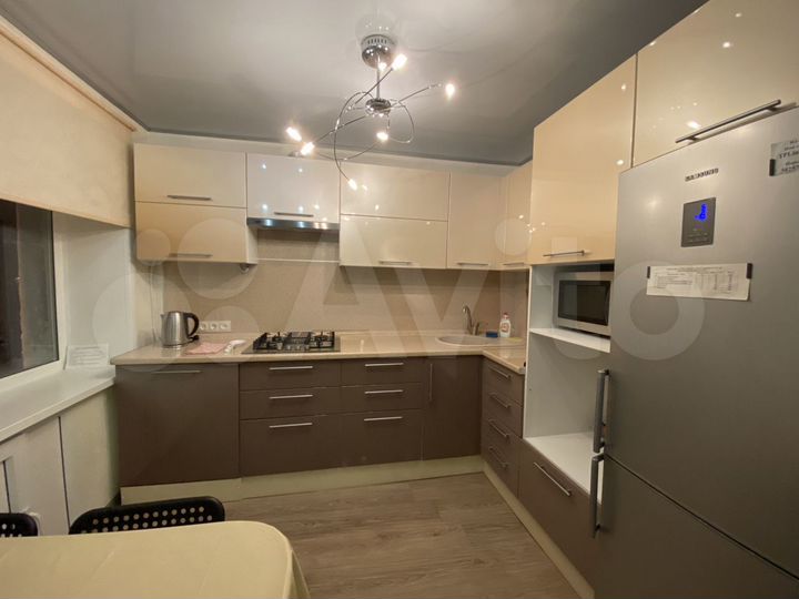 2-к. квартира, 49 м², 9/9 эт.