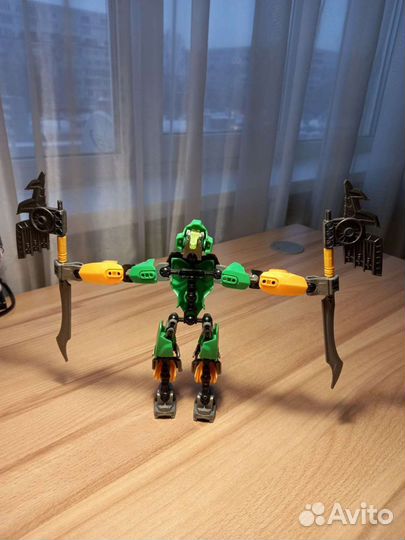 Конструктор lego (не оригинал) без схемы