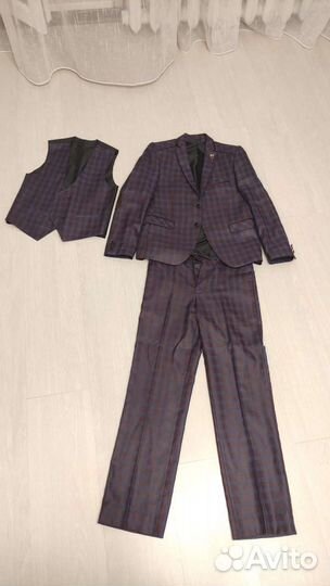 Школьный костюм