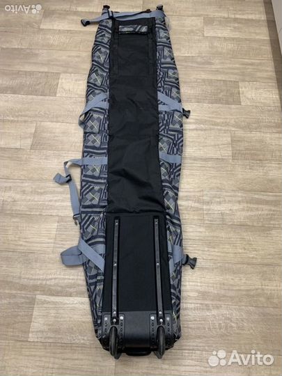 Чехол для сноуборда на колесах