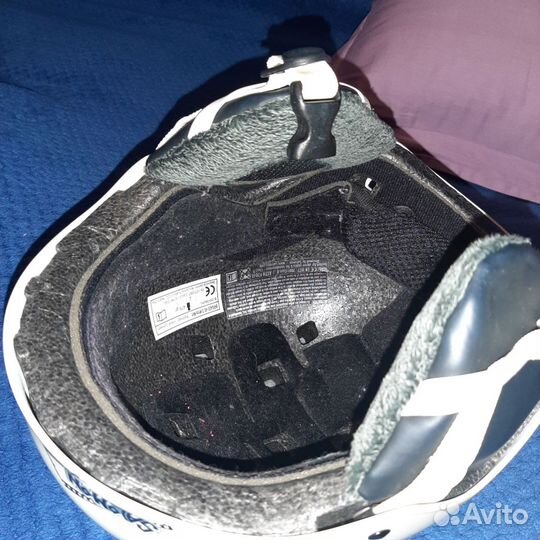 Шлем горнолыжный