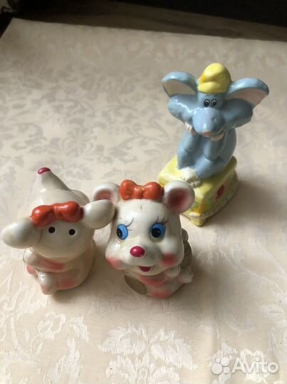 Свечи, подсвечники, копилка, фигурки