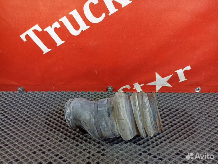 Патрубок отопителя Renault T