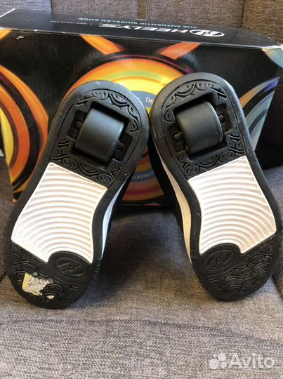 Heelys / Роликовые кроссовки