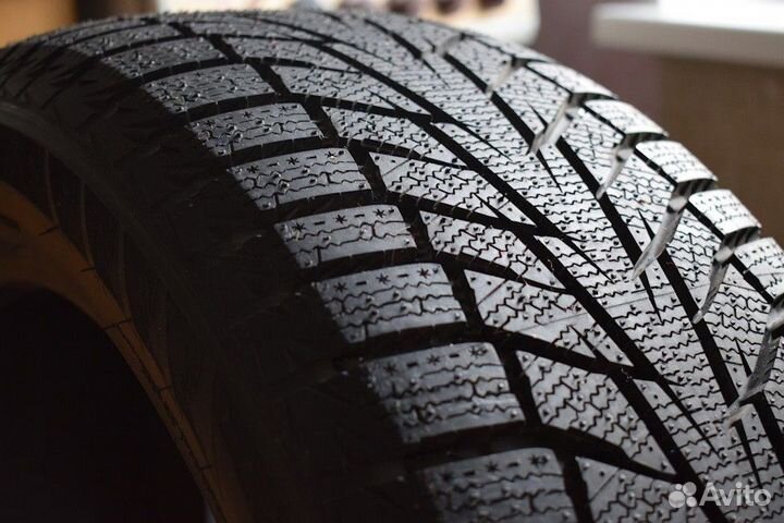 Hankook Winter I'Cept X RW10 225/70 R16