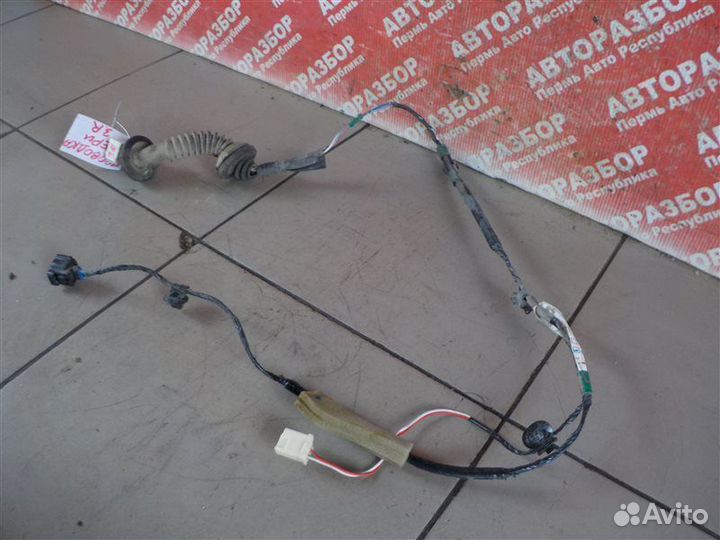 Проводка двери задняя правая Toyota Rav 4 XA20 1CD