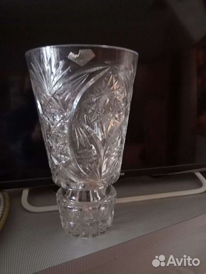 Ваза кубок,30 см выс, толстый хрусталь