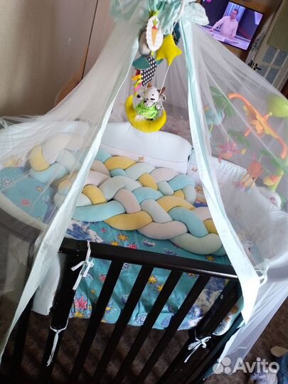 Детская кроватка с 0 до 3 лет