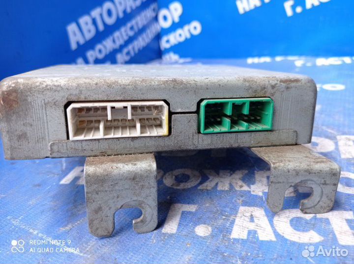 Блок управления двигателем Mazda 323 седан FS 1995